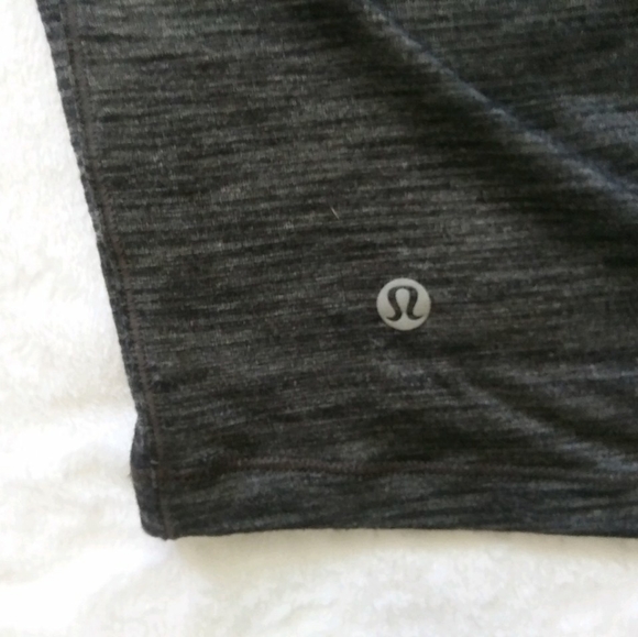 Lululemon meant to move long sleeve - Picture 10 of 11